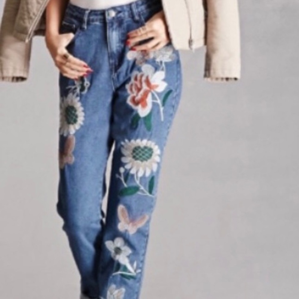 Pixie+Diamond Embroidered Jeans